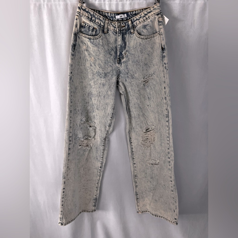 Faded women’s jeans high waist